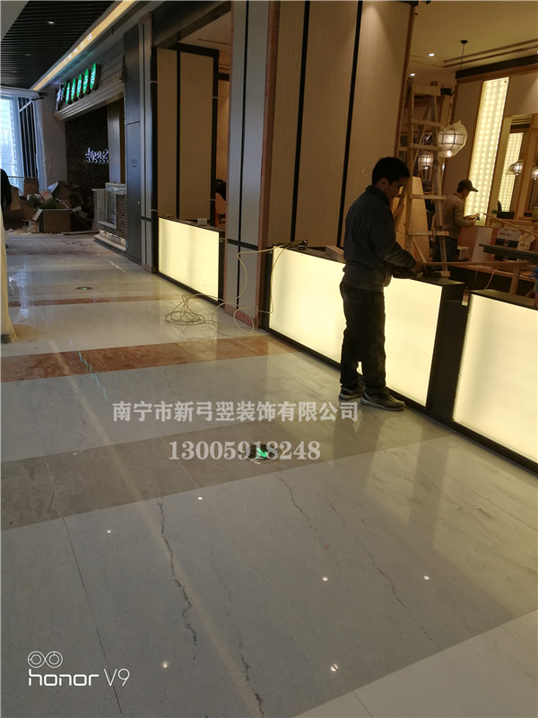   南宁不锈钢栏杆不锈钢包边包板安装