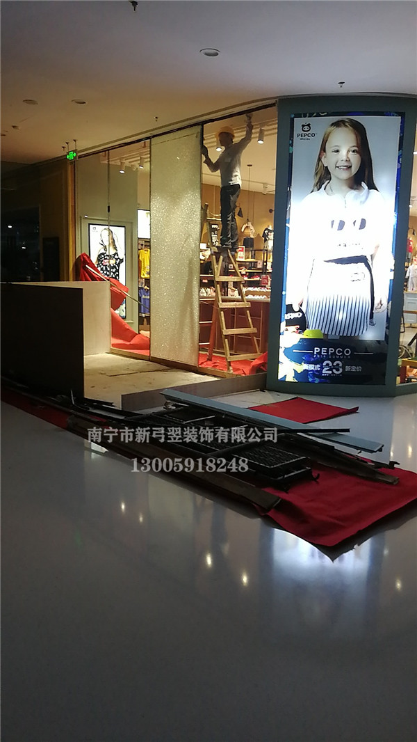    南宁不锈钢栏杆不锈钢踢脚线安装