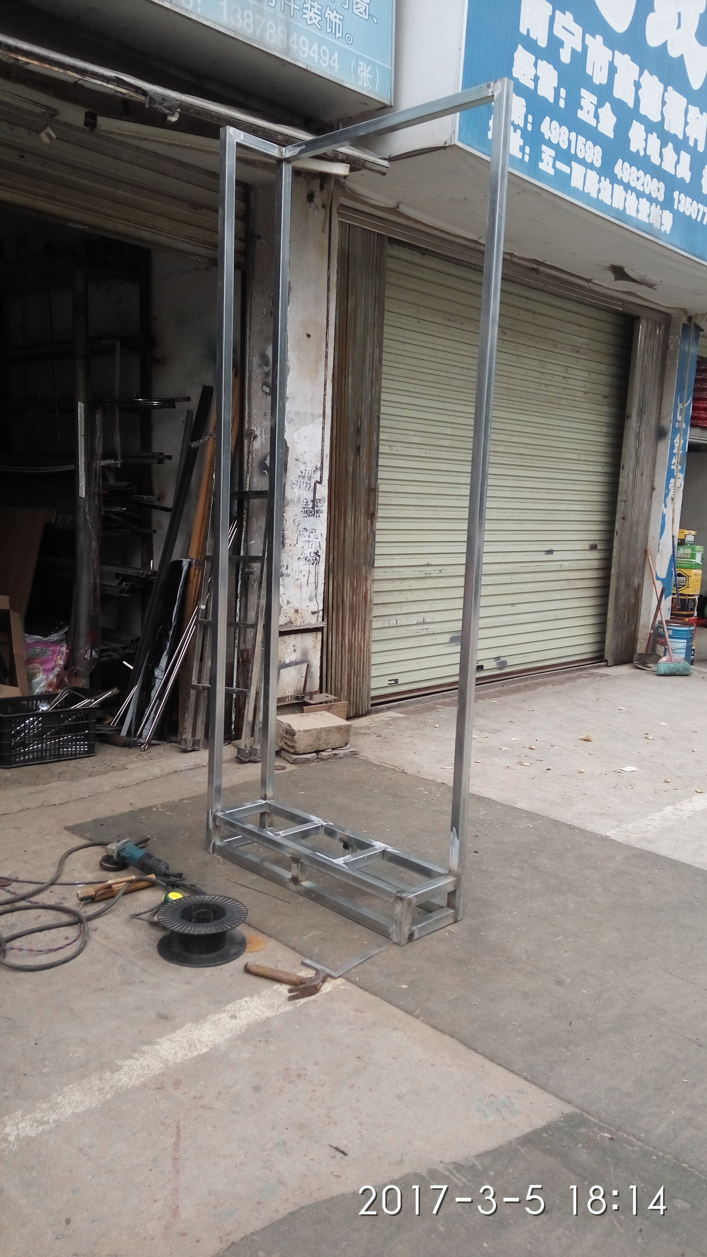  不锈钢宣传栏厂家